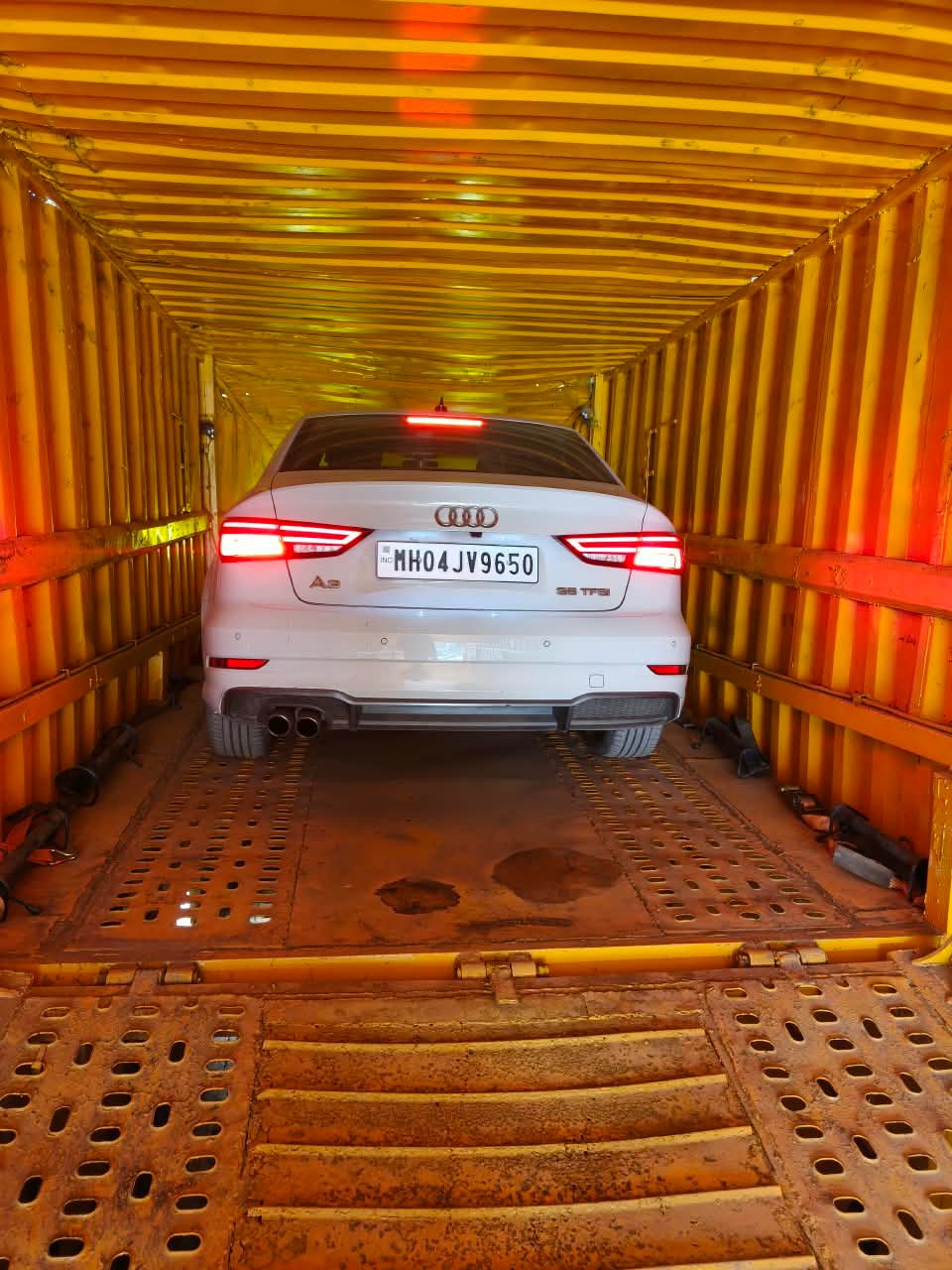 Packing and moving service